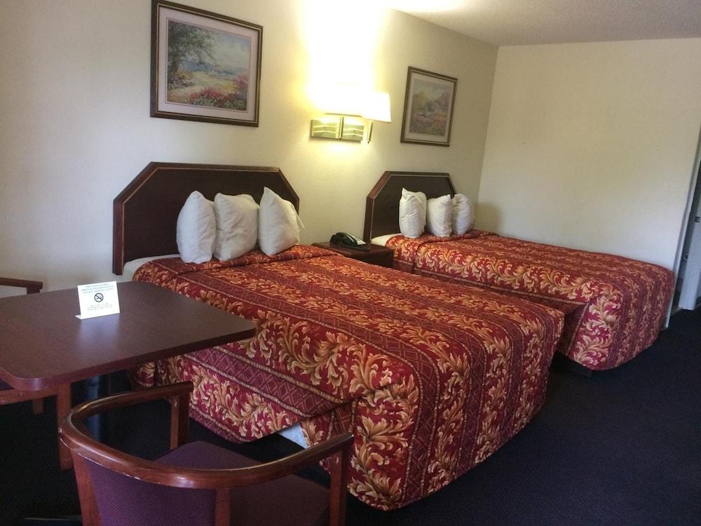 Luxury Inn & Suites Selma Exterior foto