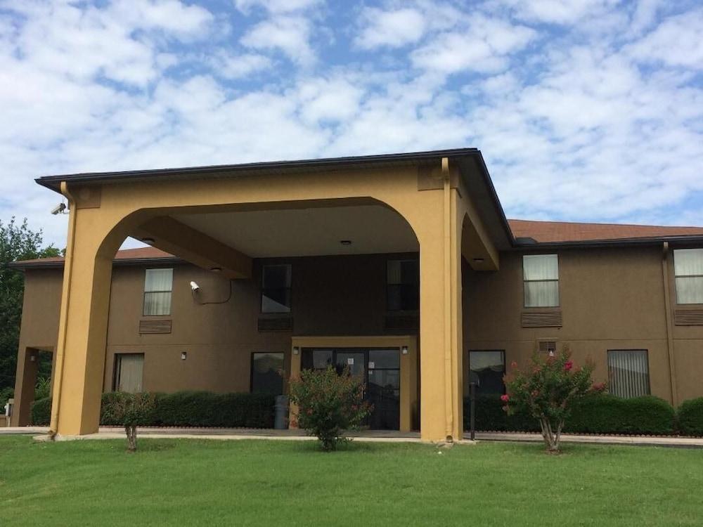 Luxury Inn & Suites Selma Exterior foto