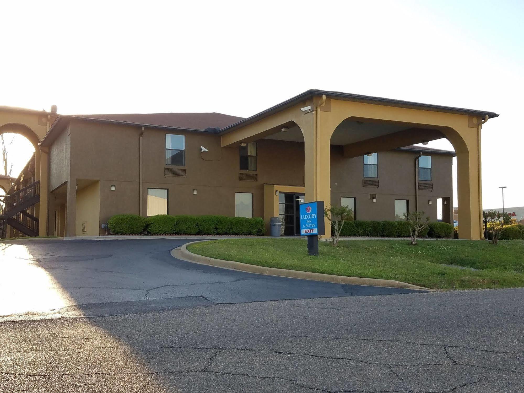 Luxury Inn & Suites Selma Exterior foto